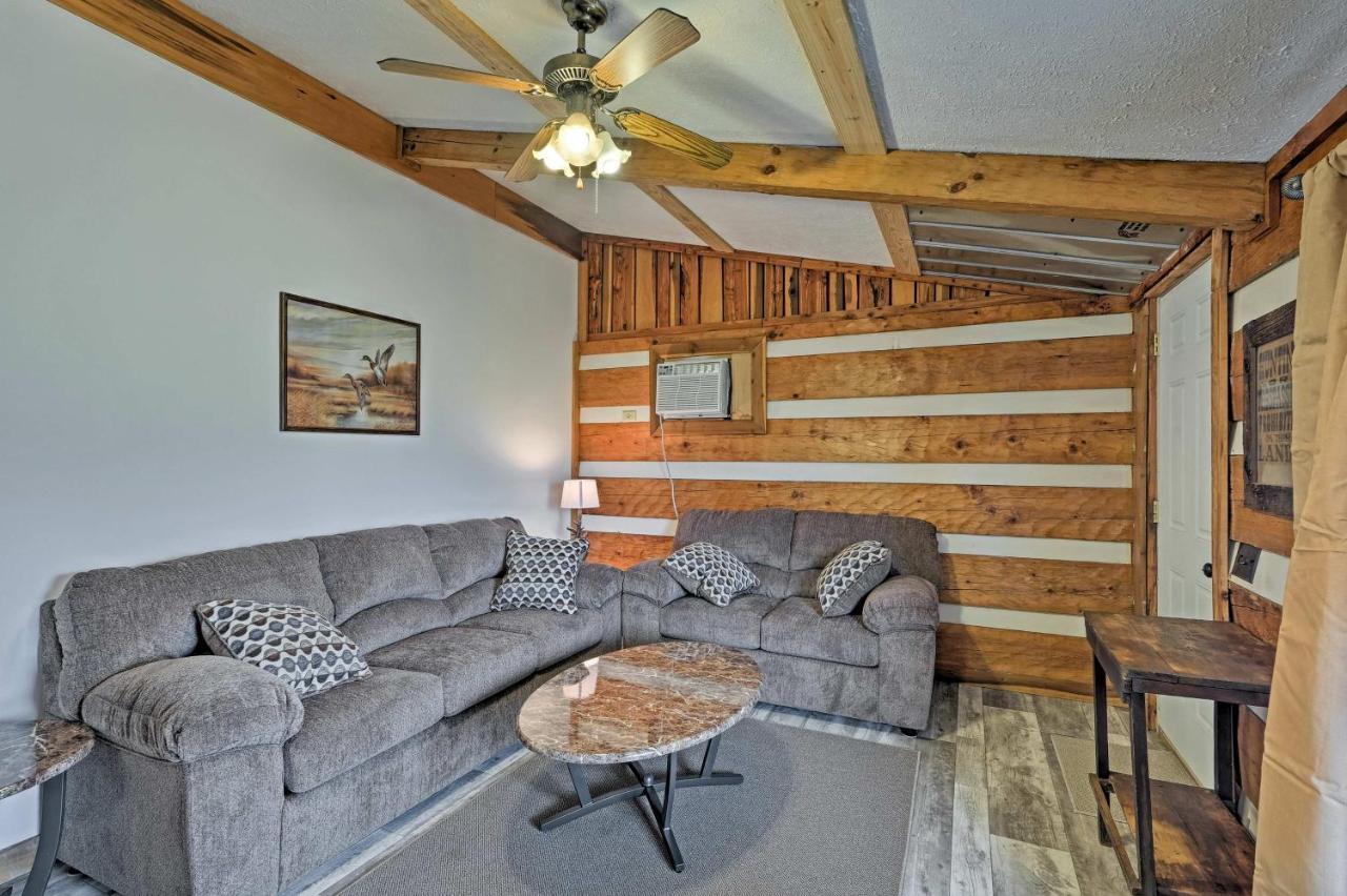 Rogersville Barn Apartment On 27 Acres With Pond! Eksteriør billede